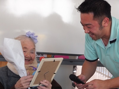 Ｈ本田千恵子様100歳誕生会」.jpg