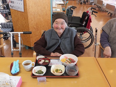 Ｈ本田千重子様100歳.jpg